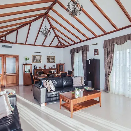 Allegra * Callao Salvaje